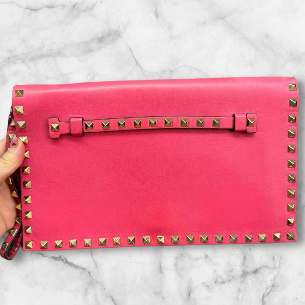 Valentino Rockstud Leather Clutch - Pink